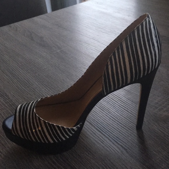 Enzo Angiolini Black & White Platform Pumps - Picture 6 of 7